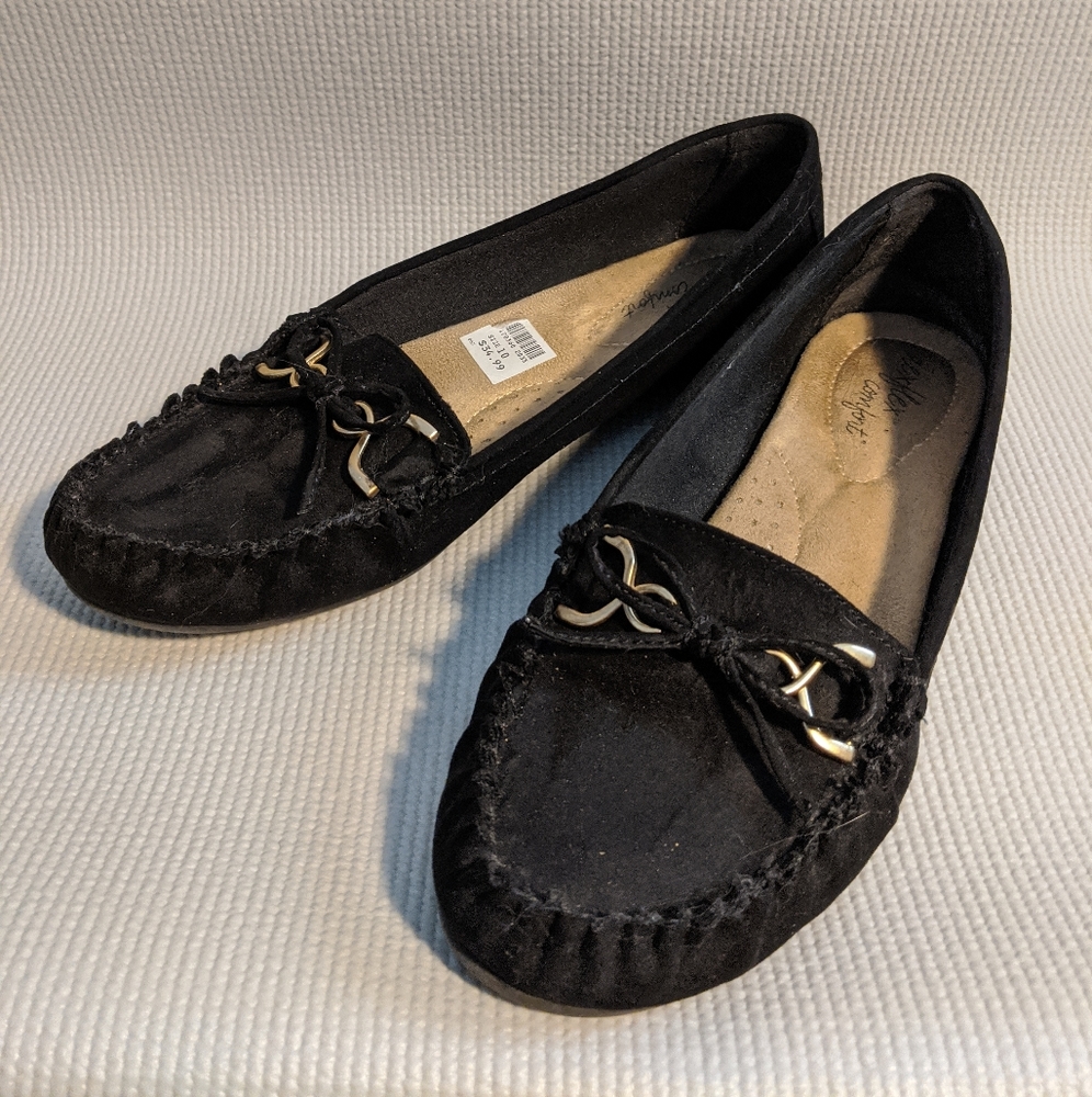 Black Suede Loafer Style Flats